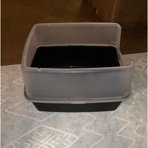 I believe this is a Iris open top litter box. I am not certain. It is new